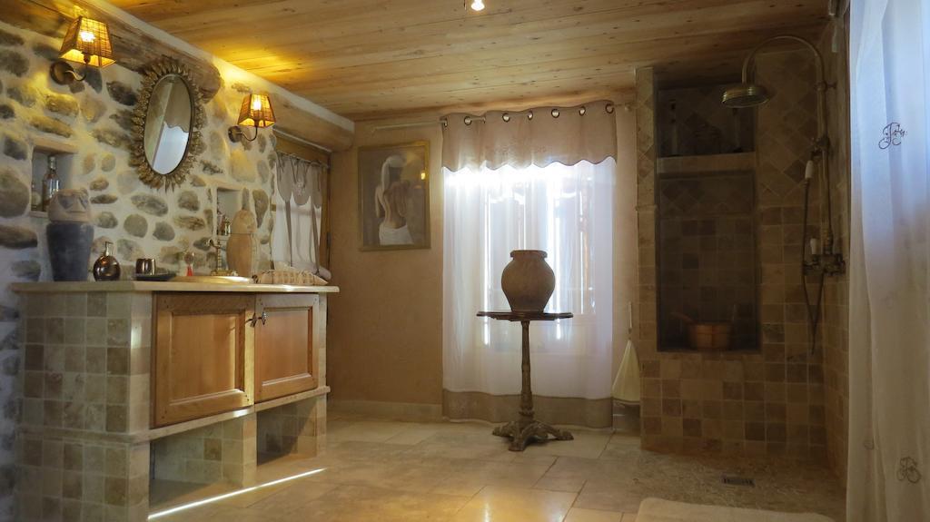 Les Gites D'Eliane Laragne Zimmer foto